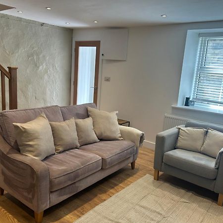 Llanllechid Cosy Modern Miners Cottage מראה חיצוני תמונה