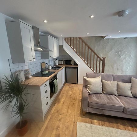 Llanllechid Cosy Modern Miners Cottage מראה חיצוני תמונה