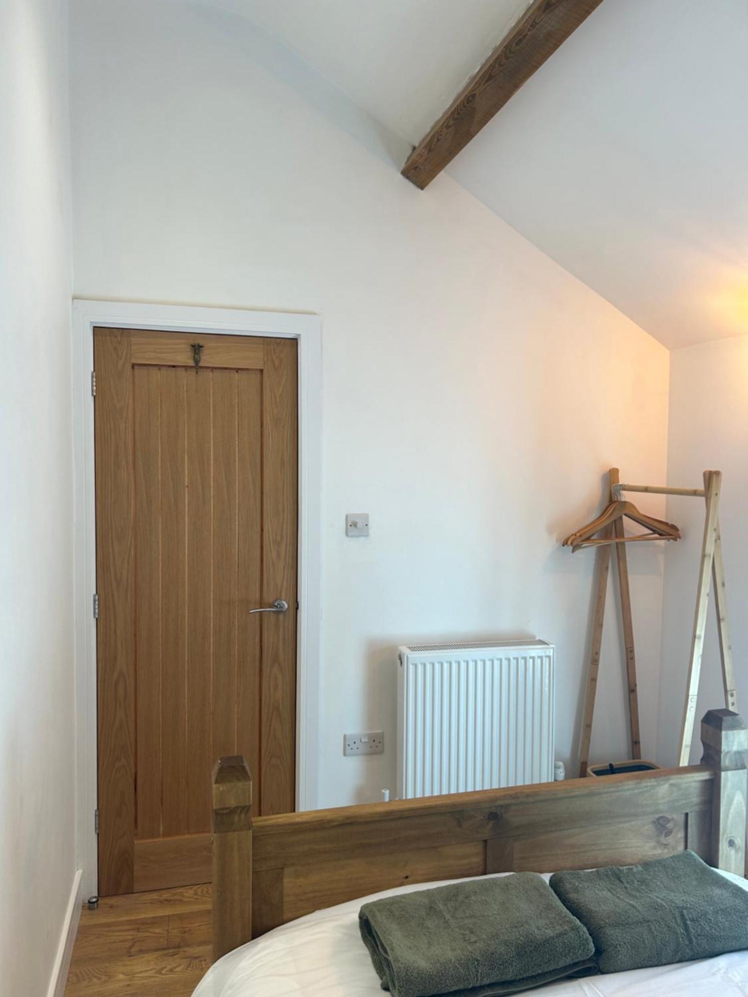 Llanllechid Cosy Modern Miners Cottage מראה חיצוני תמונה